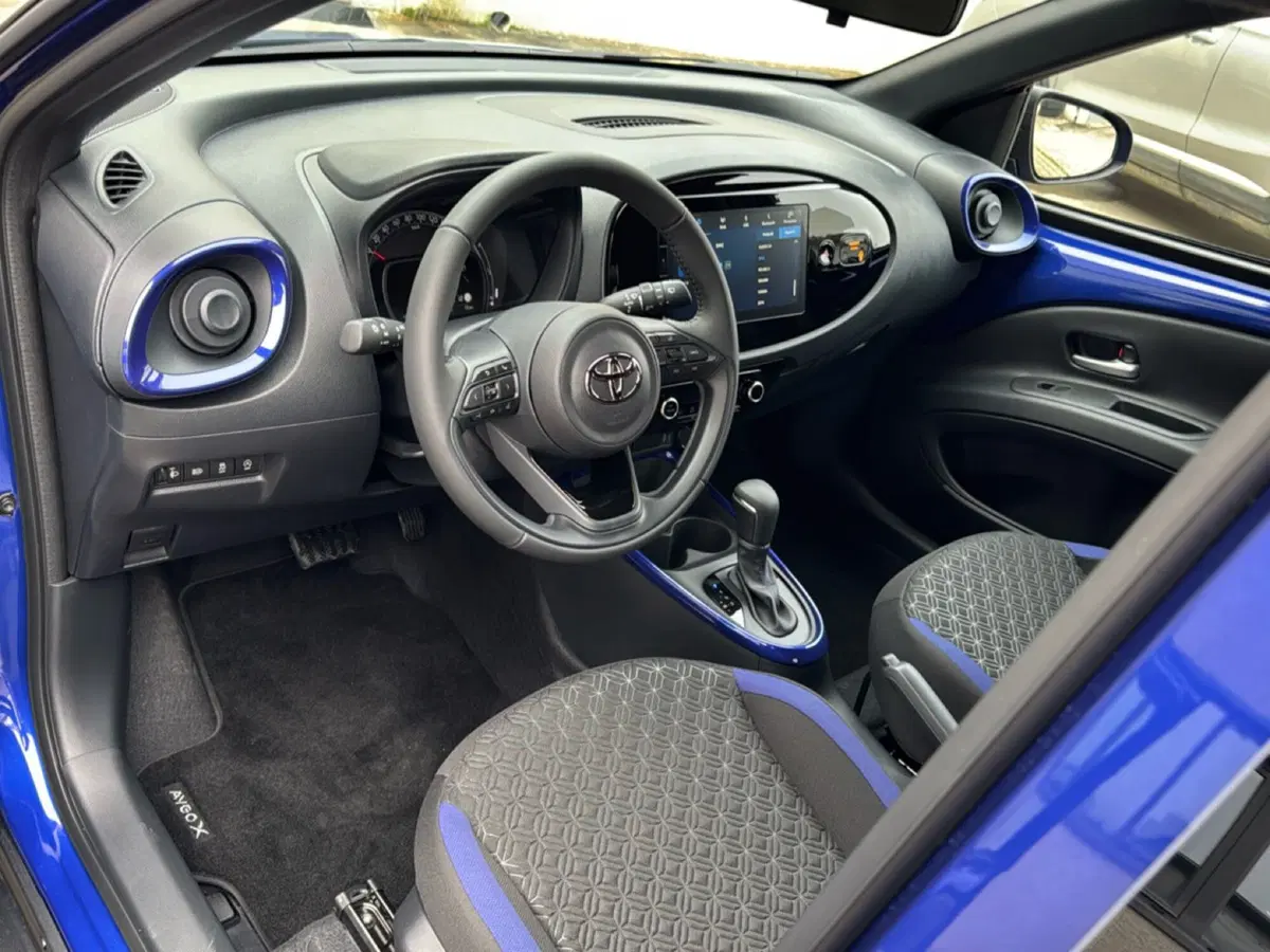 Toyota Aygo X nuova a Ferrara (12)