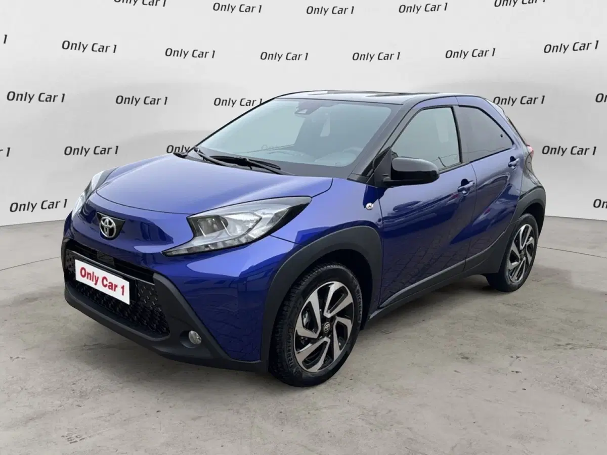 Toyota Aygo X nuova a Ferrara (3)