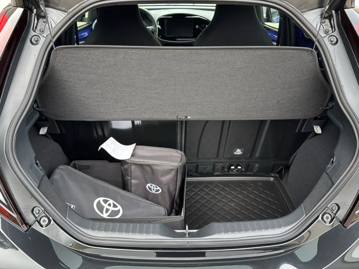 Toyota Aygo X nuova a Ferrara (7)