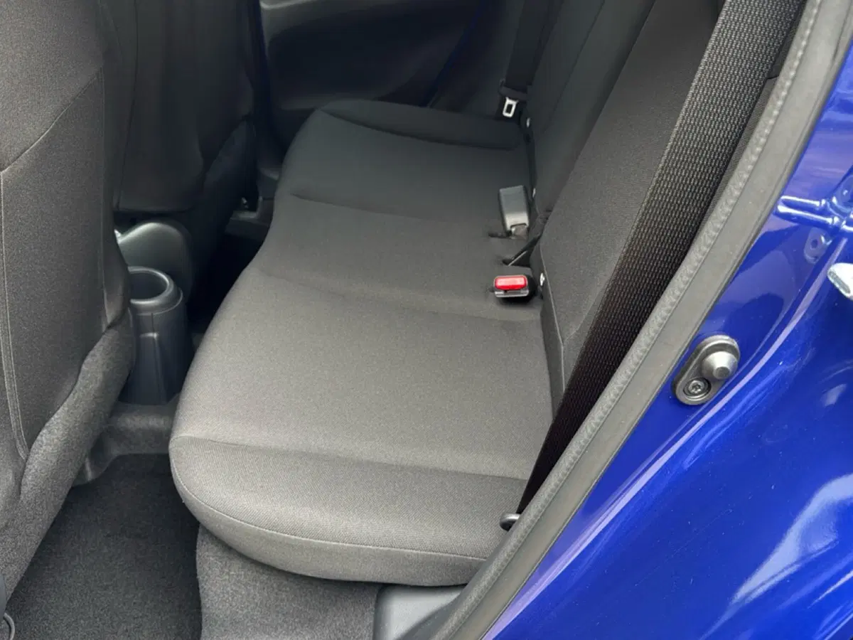 Toyota Aygo X nuova a Ferrara (8)