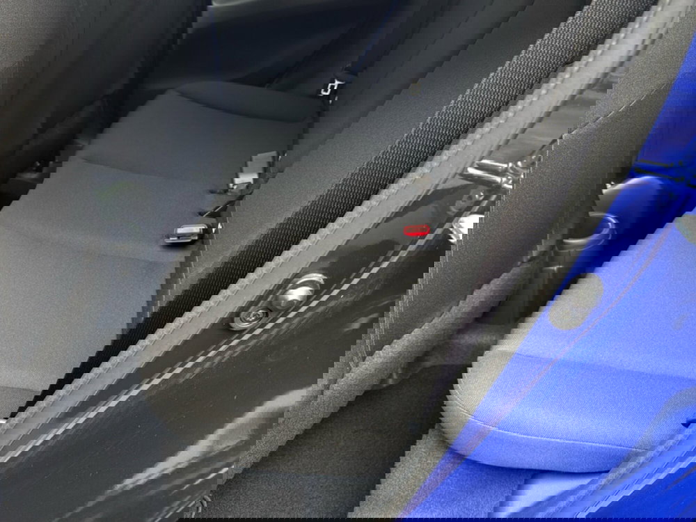 Toyota Aygo X nuova a Ferrara (8)