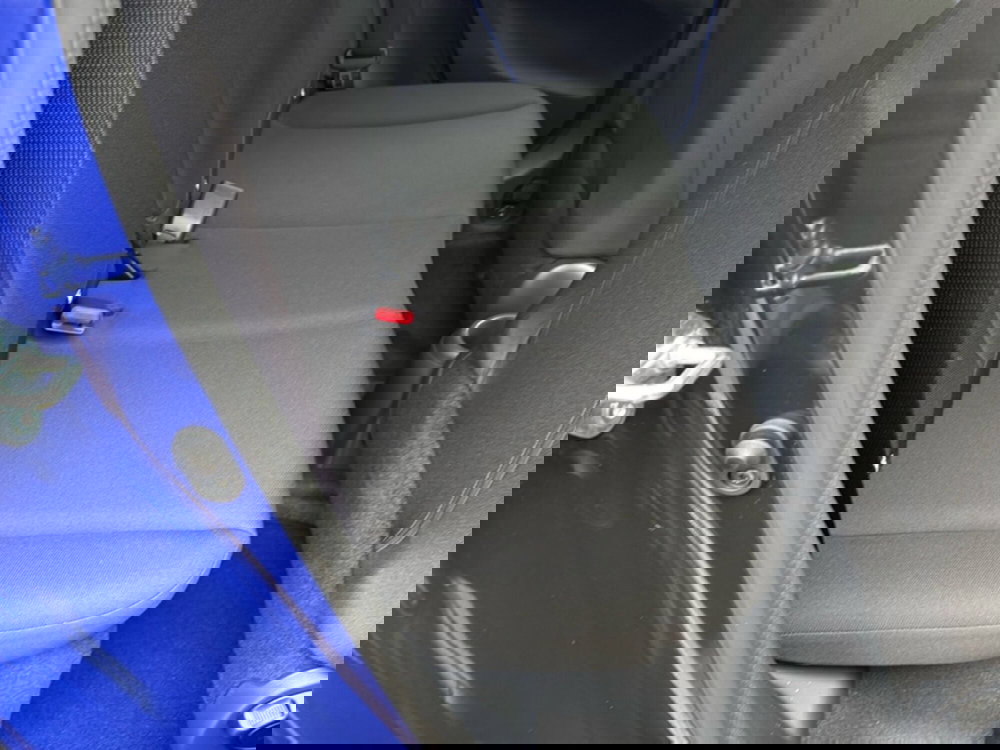 Toyota Aygo X nuova a Ferrara (9)