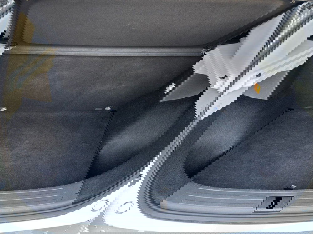 Mg ZS usata a Ferrara (17)