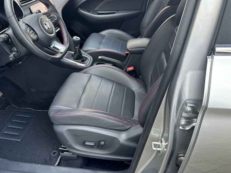 Mg ZS usata a Ferrara (9)