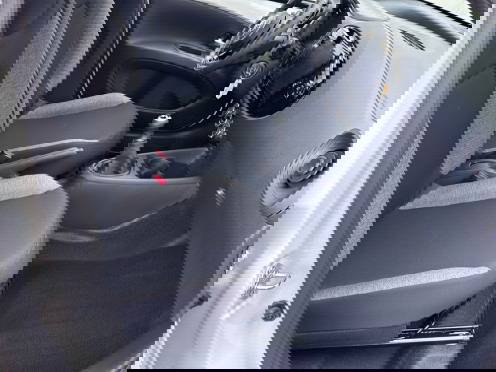 Toyota Aygo X nuova a Ferrara (10)