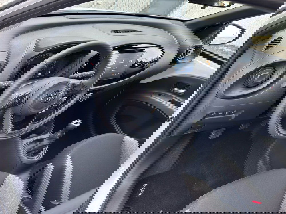 Toyota Aygo X nuova a Ferrara (11)