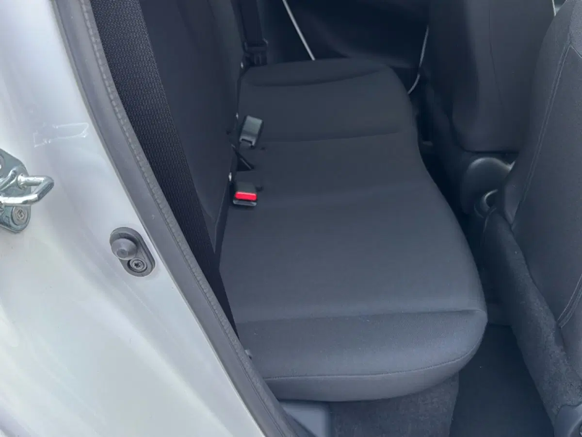 Toyota Aygo X nuova a Ferrara (8)