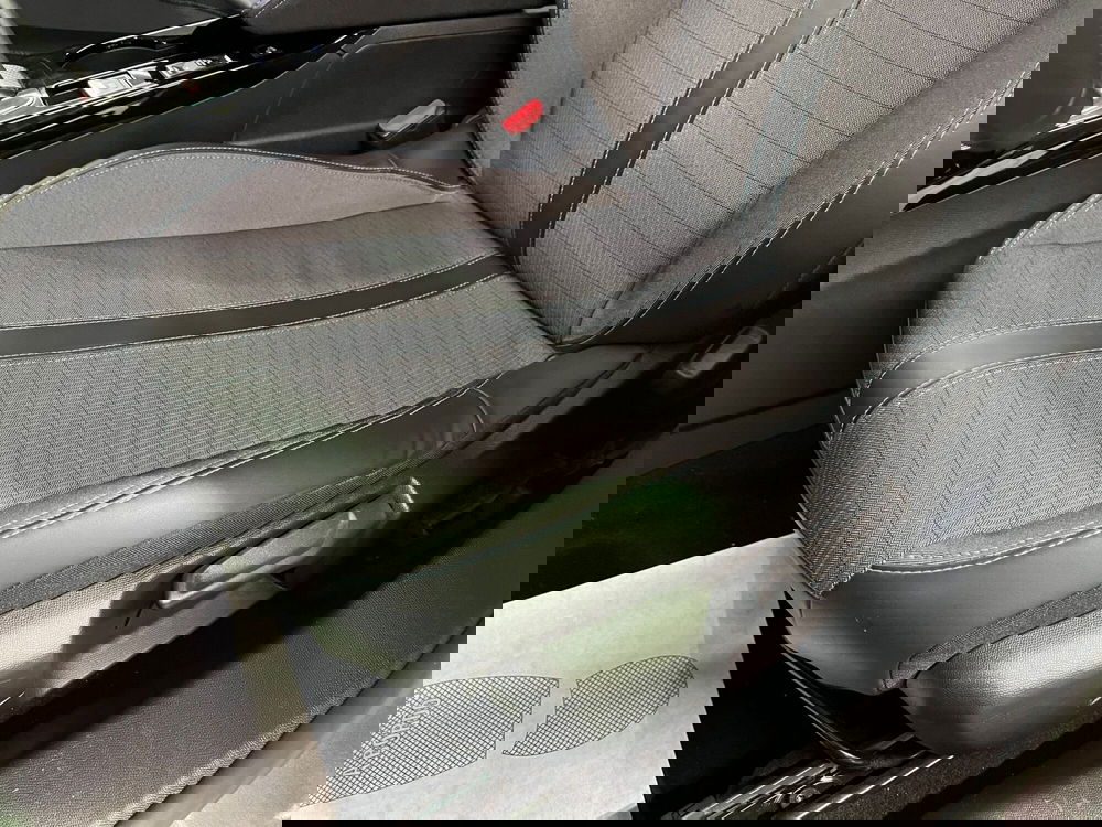 Peugeot 2008 usata a Bari (16)