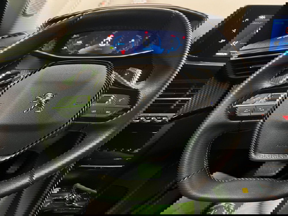 Peugeot 2008 usata a Bari (20)