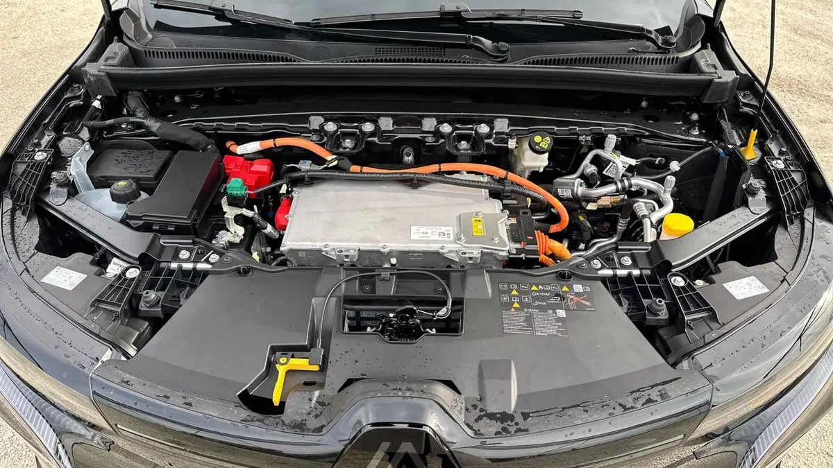 Renault Megane E-Tech Electric nuova a Treviso (15)