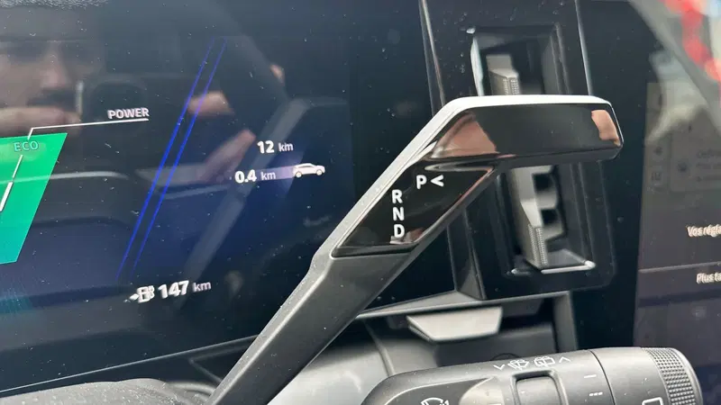 Renault Megane E-Tech Electric nuova a Treviso (8)