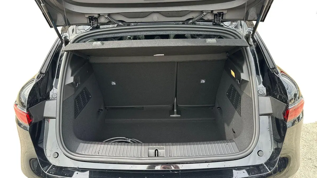 Renault Megane E-Tech Electric nuova a Treviso (9)