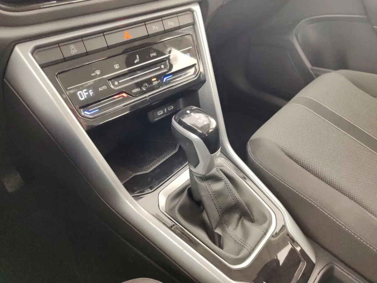 Volkswagen T-Roc usata a Massa-Carrara (11)