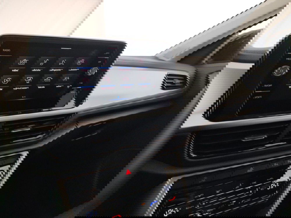 Volkswagen T-Roc usata a Massa-Carrara (12)