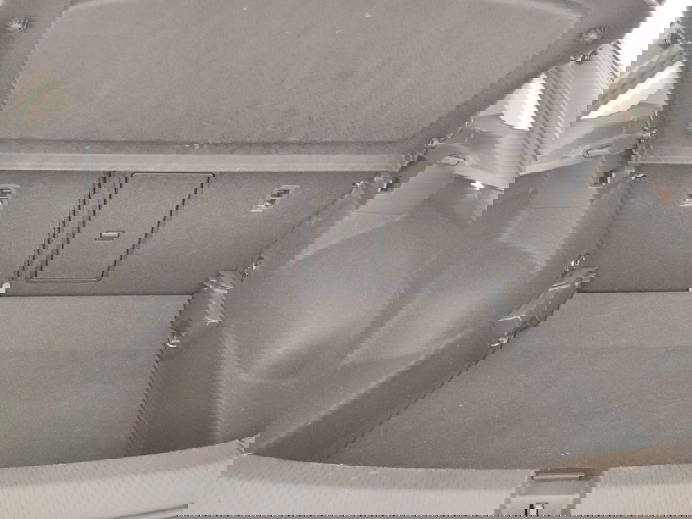 Volkswagen T-Roc usata a Massa-Carrara (16)