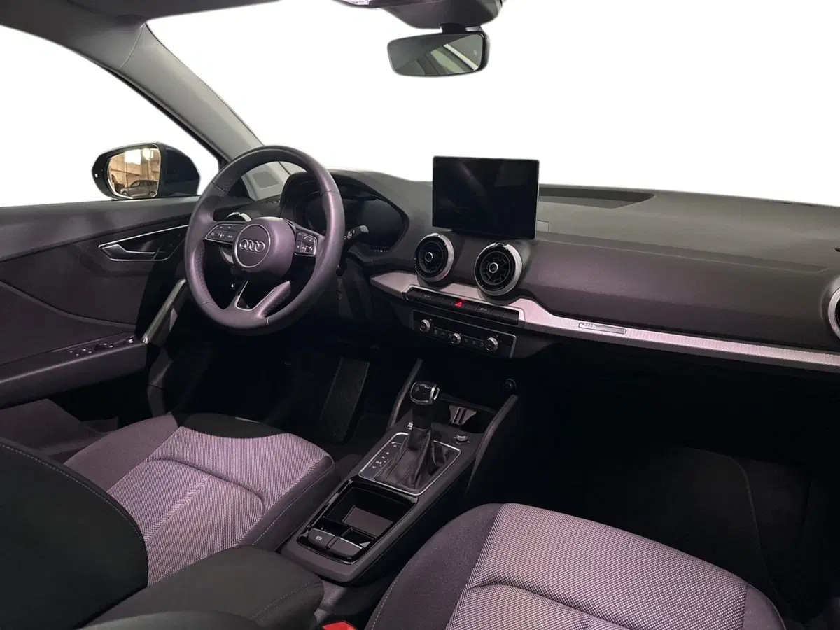 Audi Q2 usata a Napoli (10)