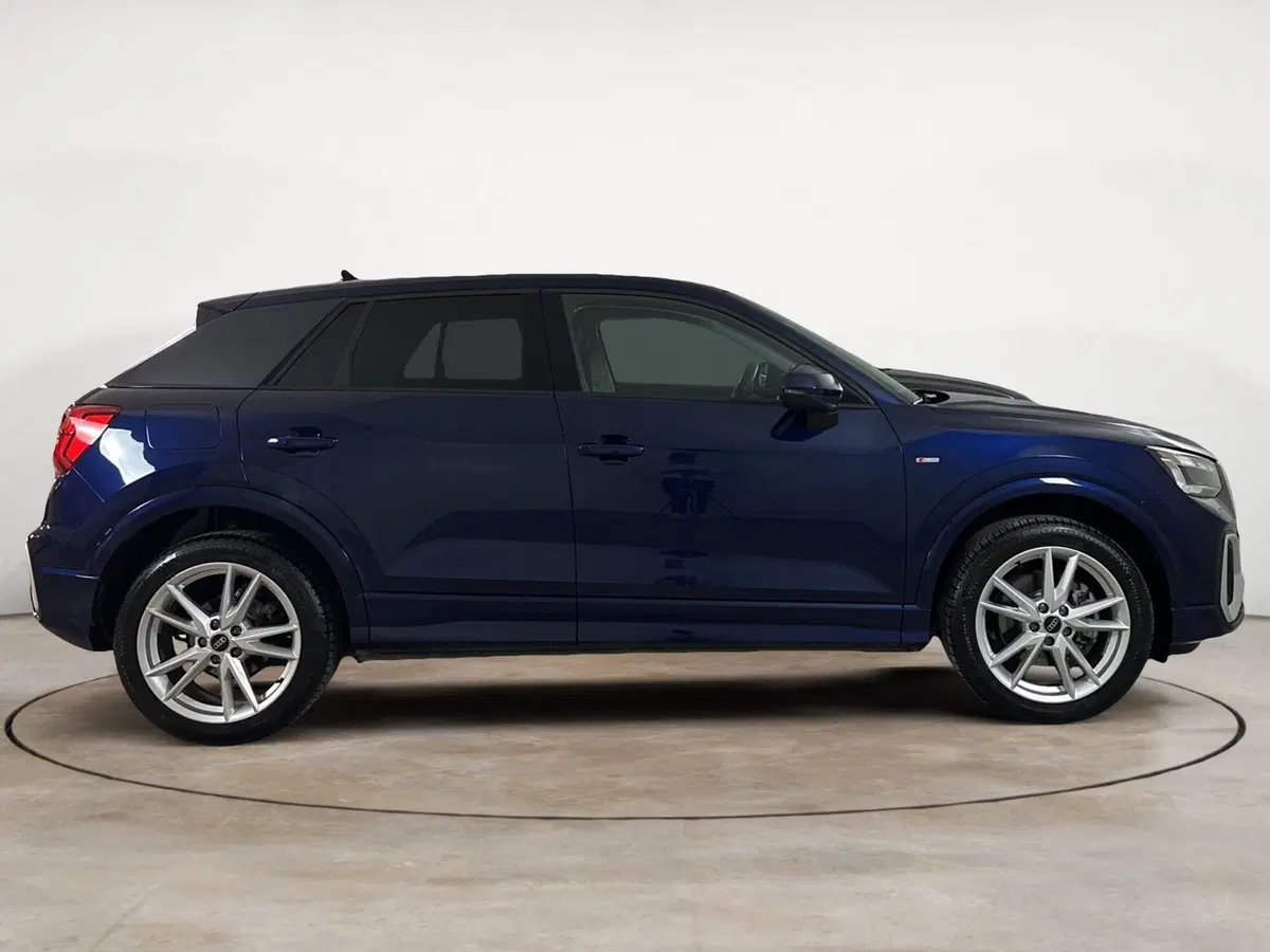 Audi Q2 usata a Napoli (3)
