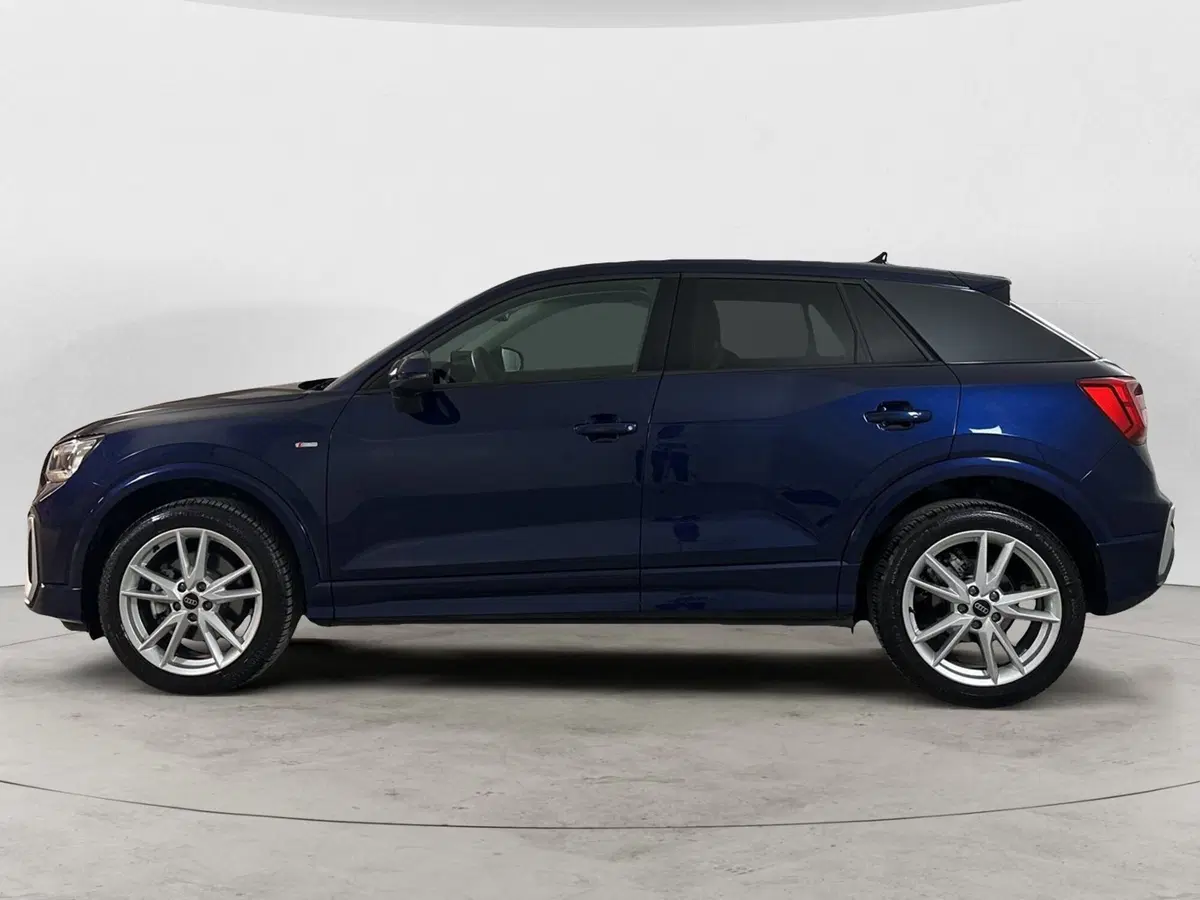Audi Q2 usata a Napoli (5)