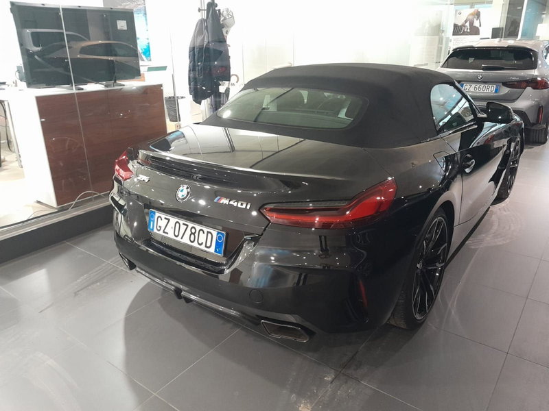 BMW Z4 Cabrio usata a Asti (5)