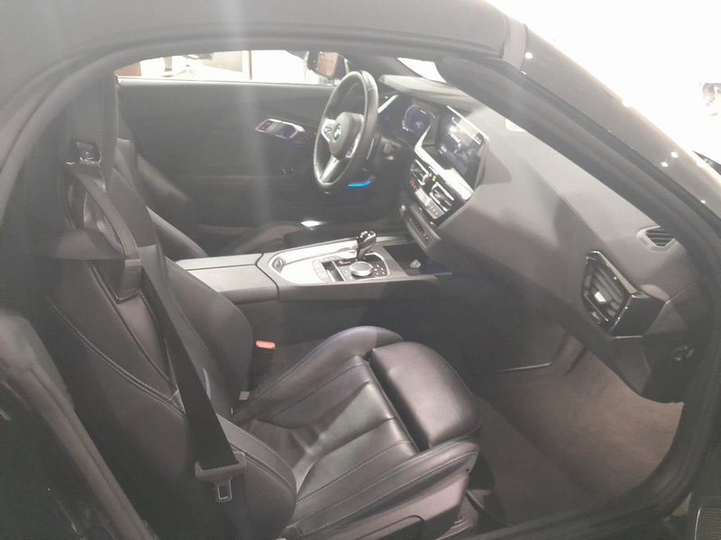 BMW Z4 Cabrio usata a Asti (9)