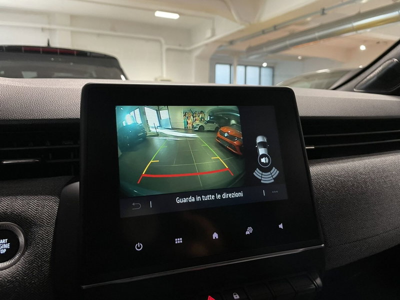 Renault Clio usata a Milano (12)