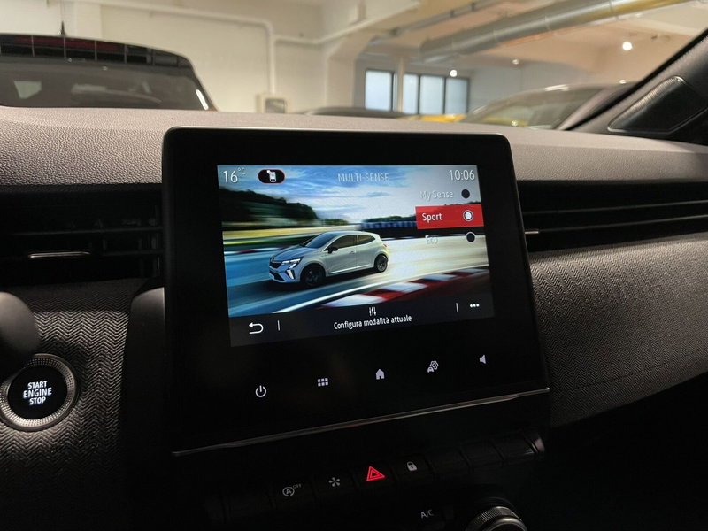 Renault Clio usata a Milano (13)