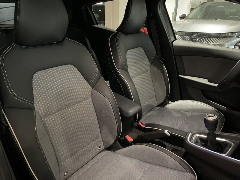 Renault Clio usata a Milano (16)