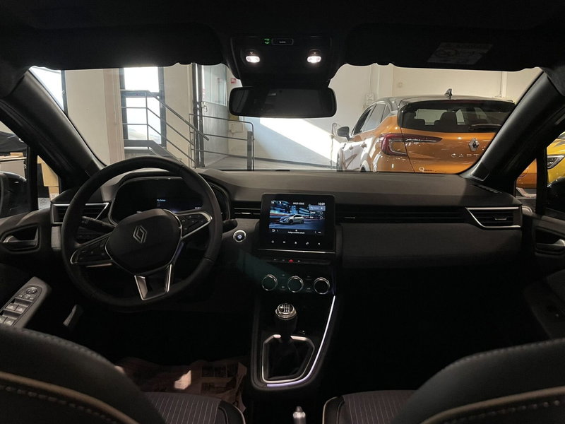 Renault Clio usata a Milano (18)