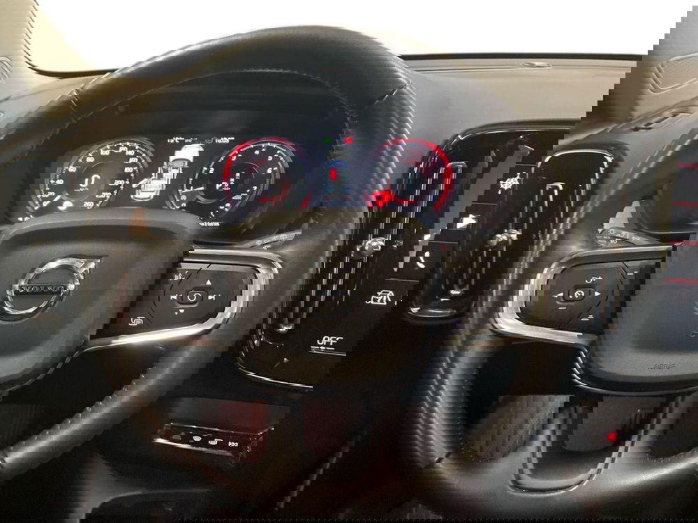 Volvo XC40 usata a Firenze (10)