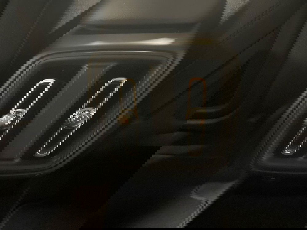 Volvo XC40 usata a Firenze (17)