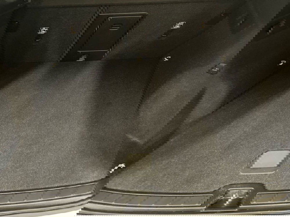 Volvo XC40 usata a Firenze (8)