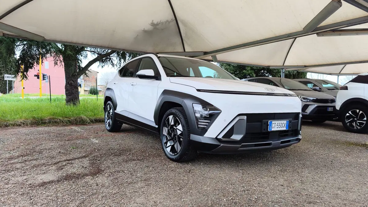 Hyundai Kona usata a Firenze (13)