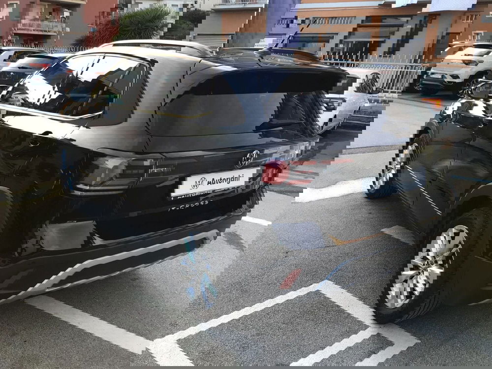 Volkswagen T-Cross usata a Genova (7)