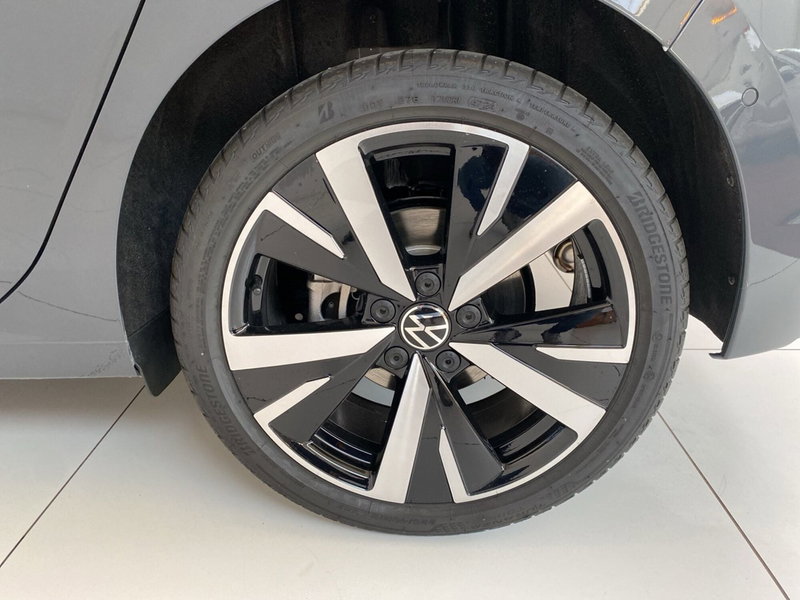 Volkswagen Golf nuova a Lodi (10)