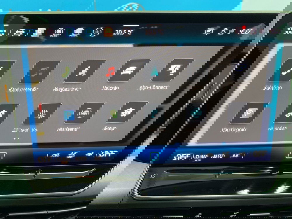 Volkswagen Golf nuova a Lodi (12)