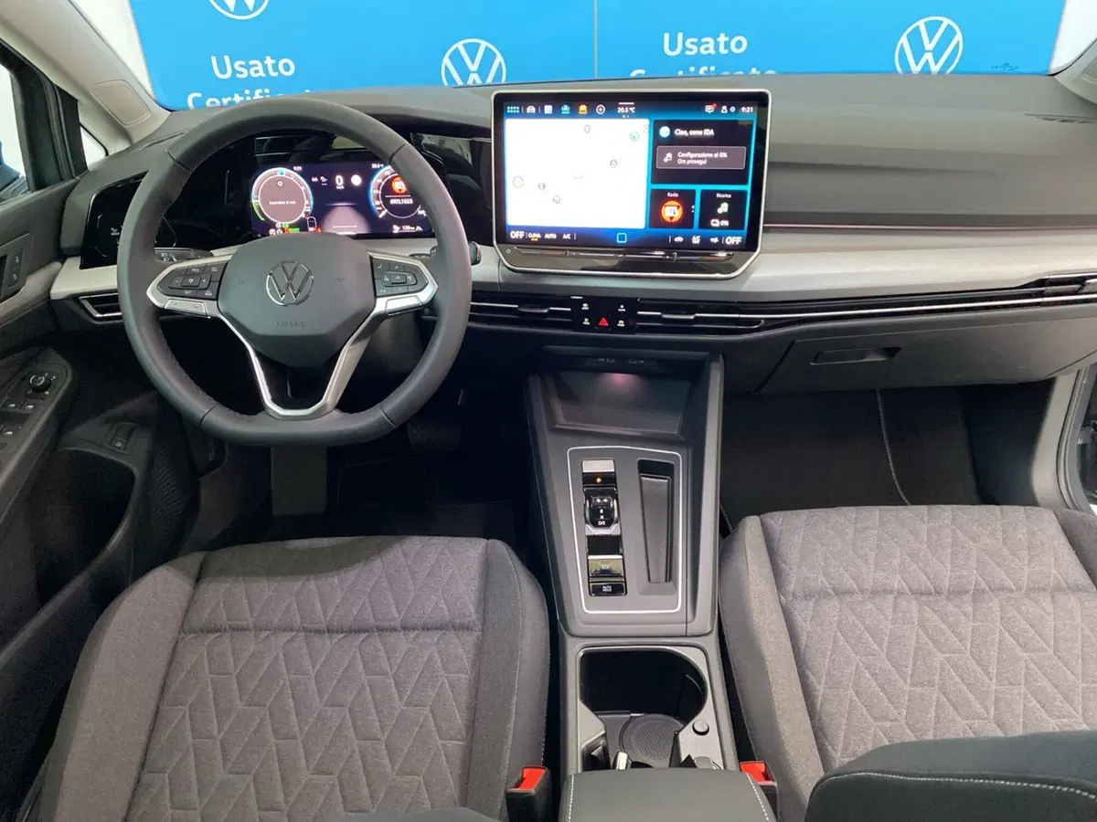 Volkswagen Golf nuova a Lodi (8)