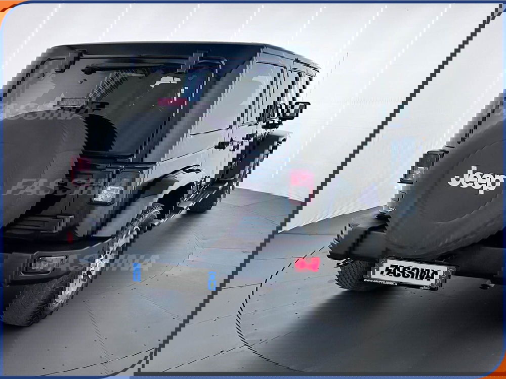 Jeep Wrangler Unlimited usata a Milano (6)