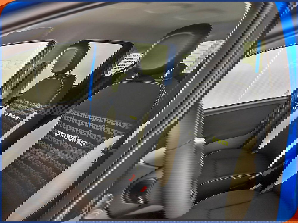 Fiat Panda Cross nuova a Milano (8)