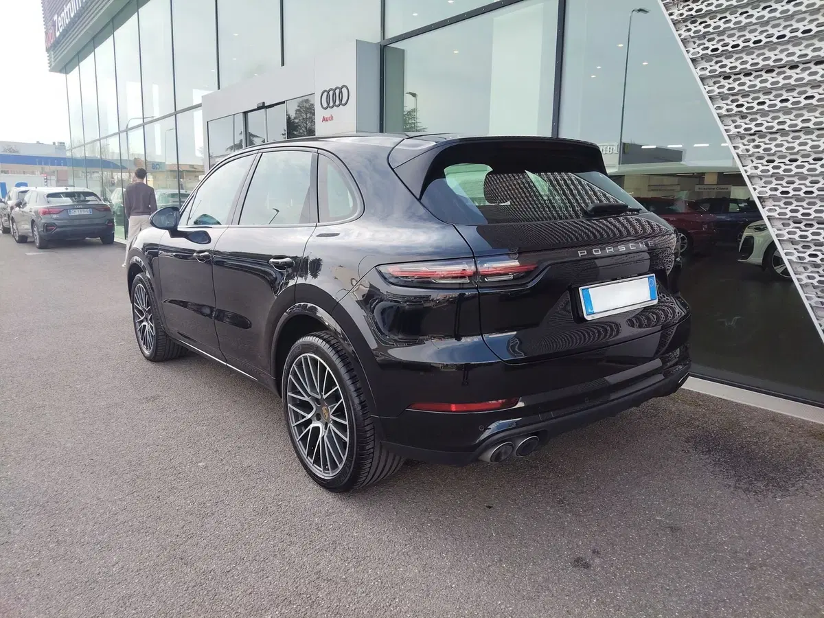 Porsche Cayenne usata a Modena (4)