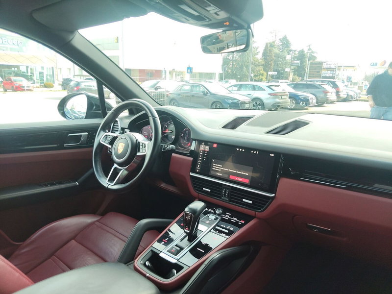 Porsche Cayenne usata a Modena (7)
