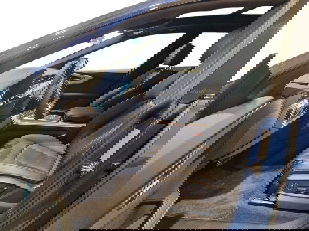 Audi Q8 usata a Bari (12)