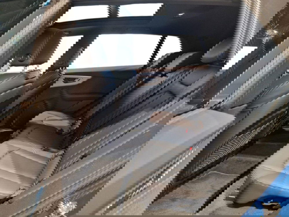 Audi Q8 usata a Bari (13)