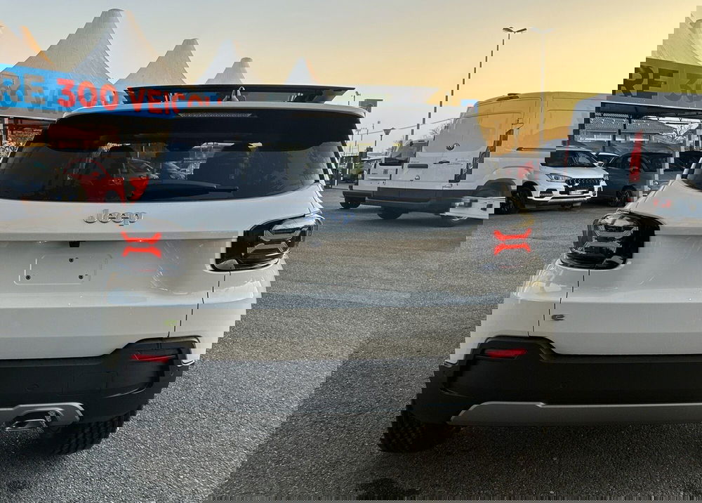 Jeep Avenger nuova a Torino (6)