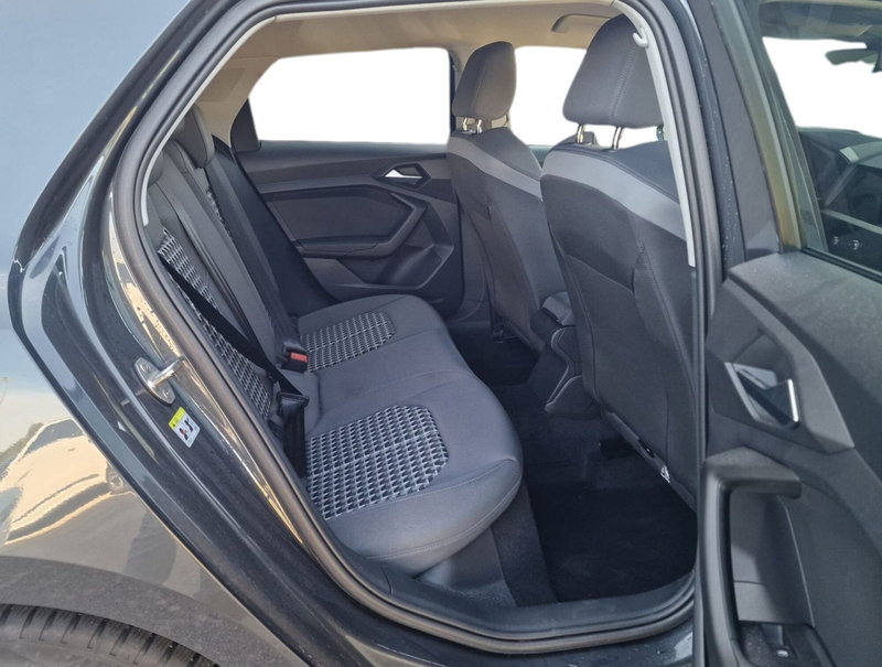 Audi A1 Sportback usata a Bari (11)