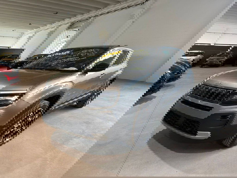 Jeep Avenger nuova a Torino