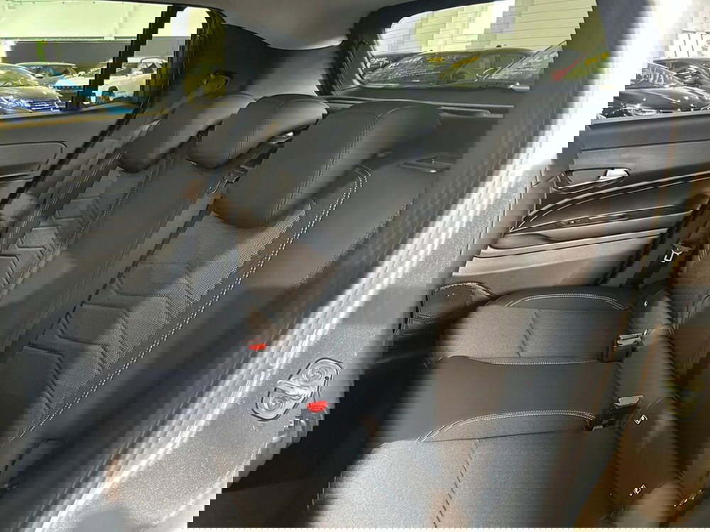 Jeep Avenger nuova a Torino (11)