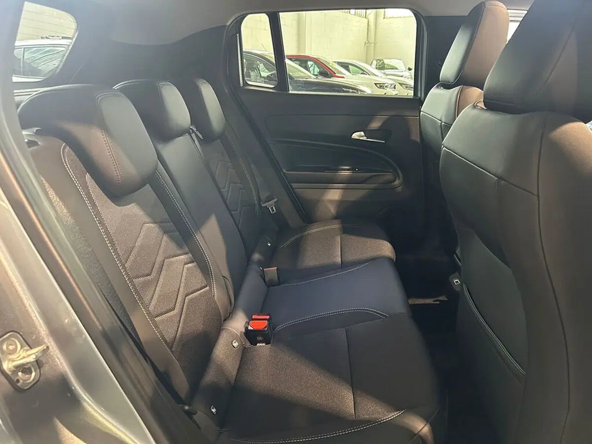 Jeep Avenger nuova a Torino (12)