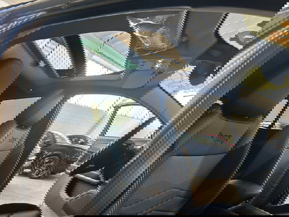 Jeep Avenger nuova a Torino (14)