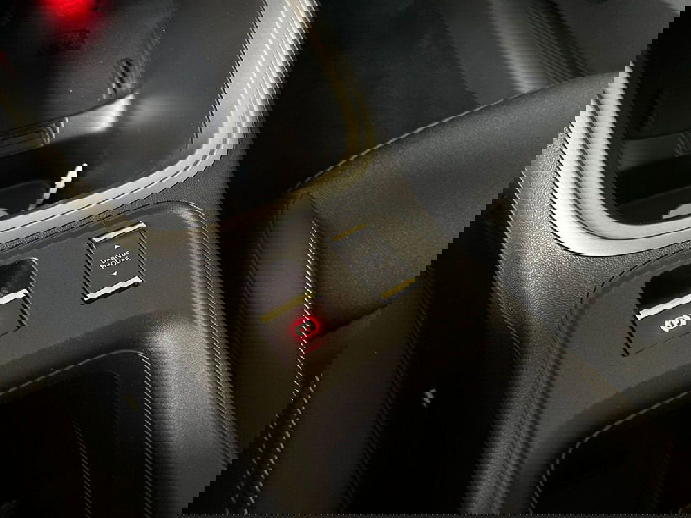 Jeep Avenger nuova a Torino (19)