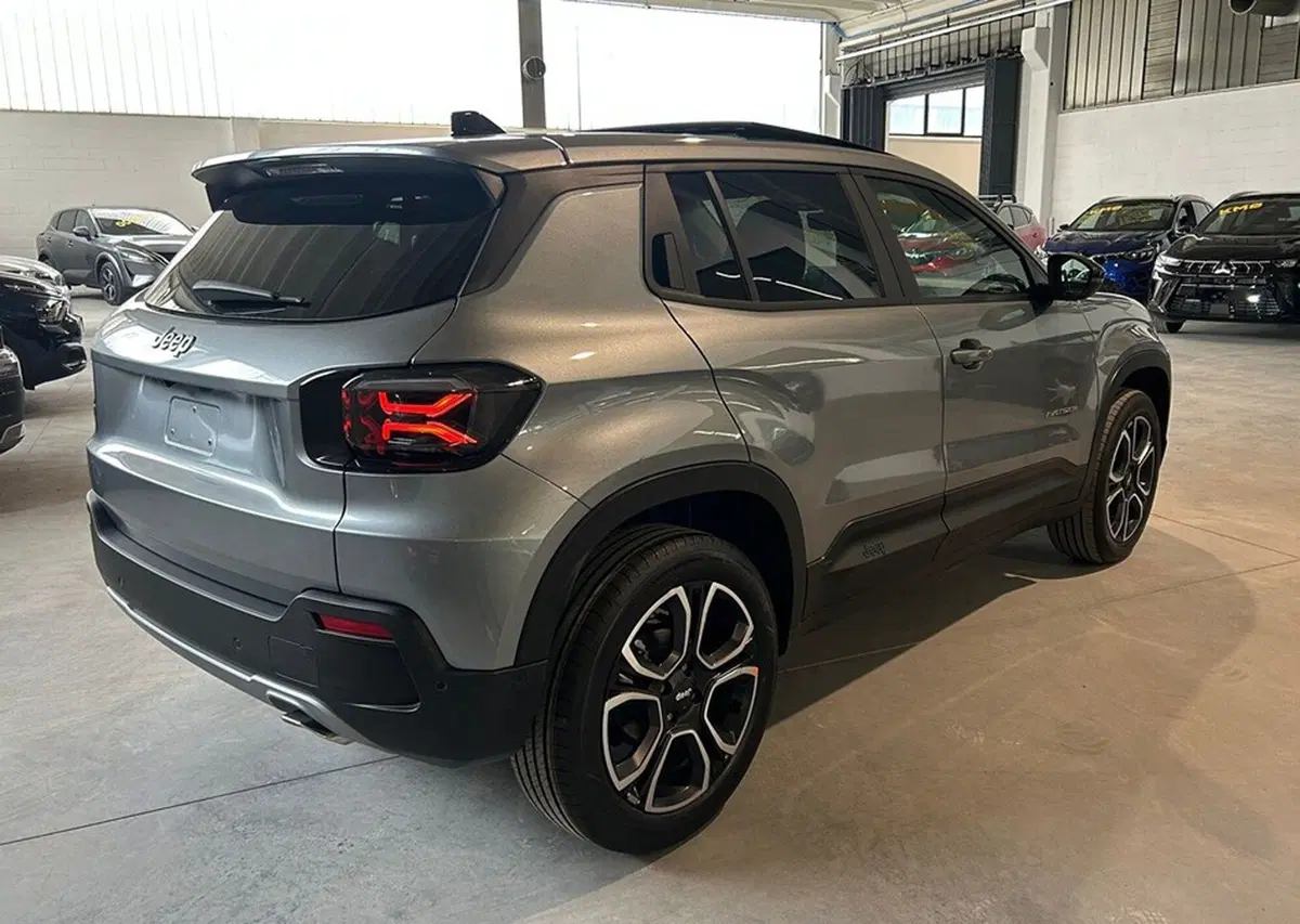 Jeep Avenger nuova a Torino (4)